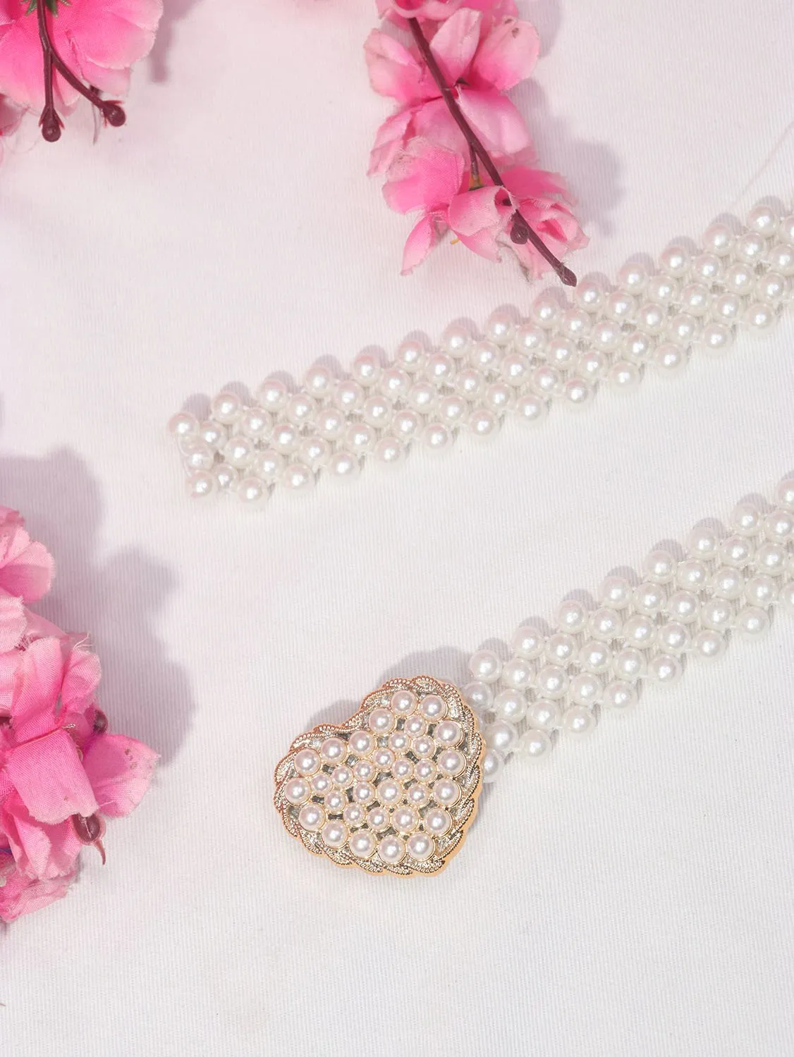Chic Belt Stylist: Elevate Your Style with Exclusive Designs