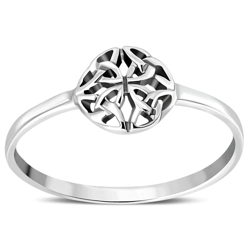 Delicate Plain Celtic Trinity Knot Silver Ring