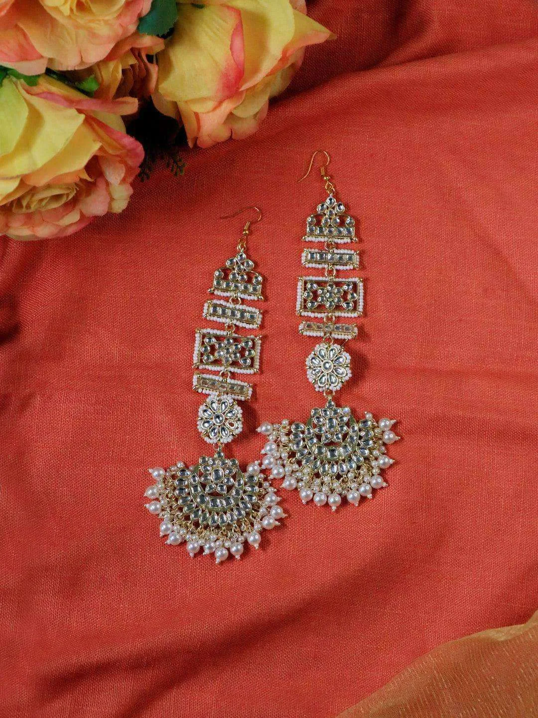 Jasmine Bhasin In Rajwadi Earring With Holder