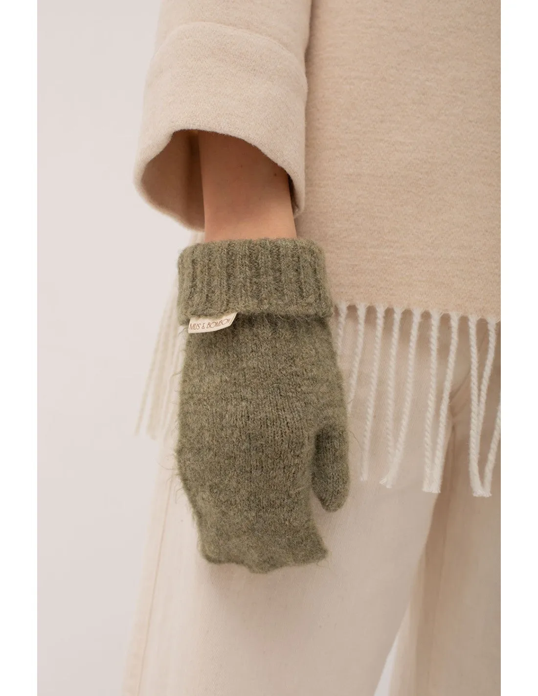 Vizela Knit Mittens
